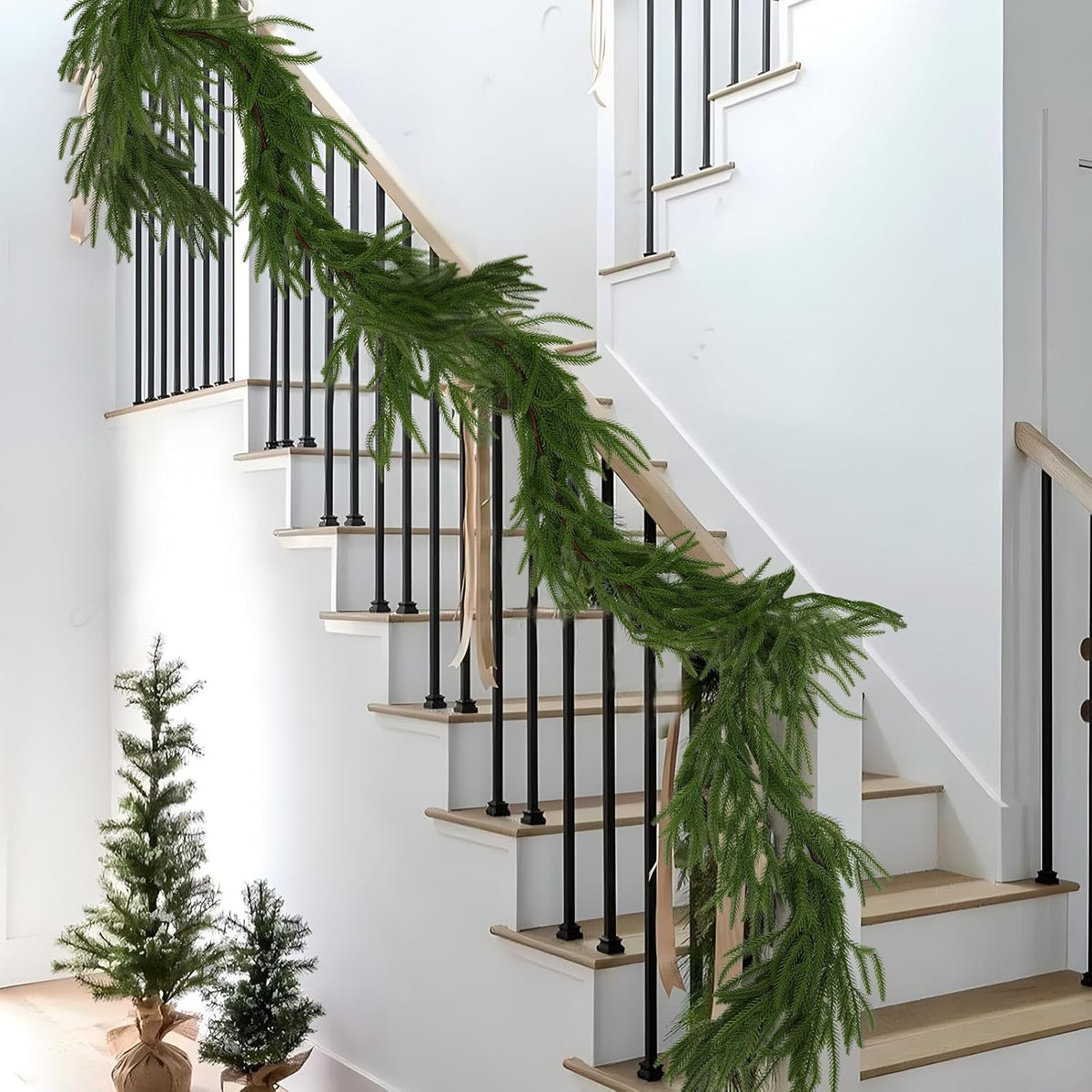 PUCACHI 9 Ft Christmas Garland,Artificial Norfolk Pine Garlands,Real Touch Winter Pine Garland,Artificial Greenery Garland for Table,Mantle,Indoor,Outdoor Christmas Decorations（Green,1Pcs）