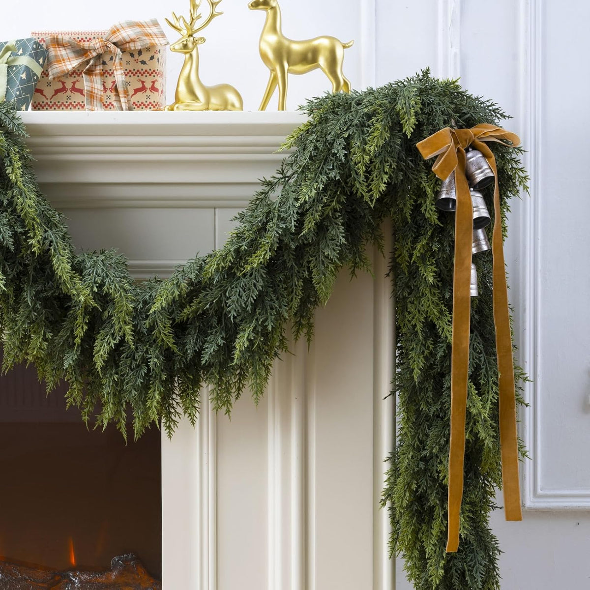 PUCACHI 6 Ft Christmas Garland,Real Touch Christmas Cedar Garland,Faux Lush Cedar Pine Garland,Artificial Greenery Garland for Table,Mantle, Fireplace,Window,Indoor,Outdoor Christmas Decorations