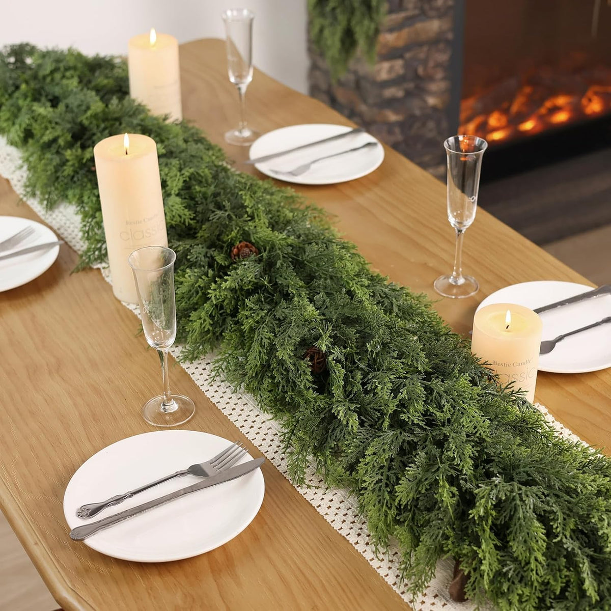 PUCACHI 6 Ft Christmas Garland,Real Touch Christmas Cedar Garland,Faux Lush Cedar Pine Garland,Artificial Greenery Garland for Table,Mantle, Fireplace,Window,Indoor,Outdoor Christmas Decorations