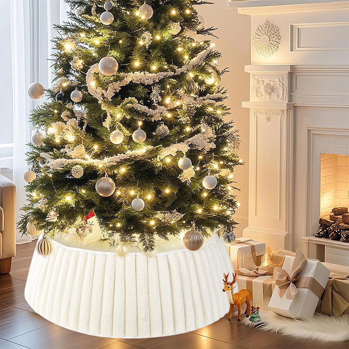 PUCACHI Christmas Tree Collar,Rustic White Luxury Plush Faux Fur AdjustableTree Ring with Stripe Textured Pattern,23-28in Boho Tree Collar Fits for a 4 - 6 Ft Christmas Tree Decor